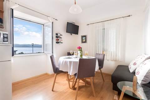 Apartments Lotea - Two-Bedroom Apartment with Terrace and Sea View - Ferienunterkunft in Cavtat (6 Personen)
