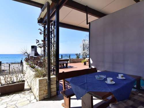 Ferienwohnung Neues Studio mit Meerblick in Zambratija