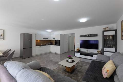 Kastel Stari Sunny Downtown Apartment with Terrace - One Bedroom Apartment with Terrace - Ferienunterkunft in Kastel Stari (2 Personen)