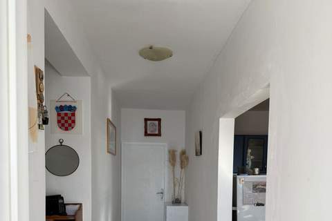 Apartmani Cihorich - Two Bedroom Apartment with Pool ( A6) - Ferienunterkunft in Dugi Rat (6 Personen)