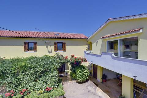 Apartment Martina - Ferienunterkunft in Valtura (5 Personen)