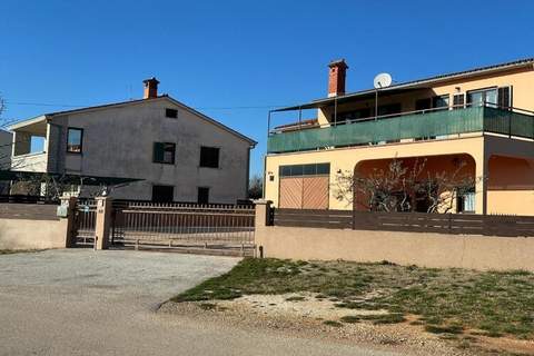 Villa Rosa Apartman - Ferienunterkunft in Loborika (6 Personen)