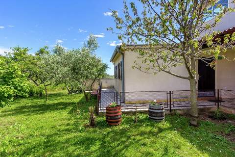 Snjezana - Ferienunterkunft in Stinjan (4 Personen)