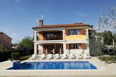 Ferienunterkunft in Porec (10 Personen)