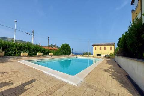 CASA FLOWER - Ferienunterkunft in Castelsardo (4 Personen)