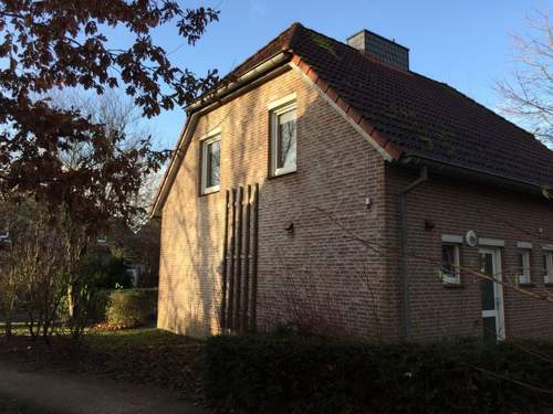 Ferienhaus in Tossens mit Terrasse