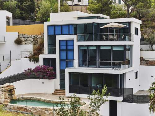 Ferienhaus WELCS VILLA MODERNA 097 EMP con piscina