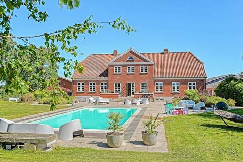 Ferienunterkunft in Lundby (34 Personen)