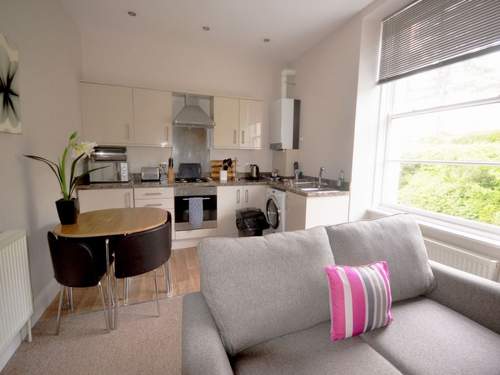 Ferienwohnung Modern eingerichtete Ferienwohnung in der unteren Etage