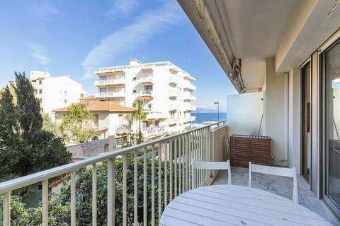 Résidence Chez J-p - 100m Plage 2-4pers Terrasse Vue Mer Piscine Garage - Ferienunterkunft in Antibes (3 Personen)