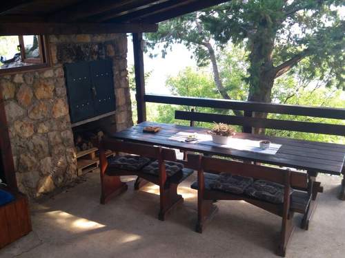 Ferienhaus mit Pool in Lukovo Sugarje