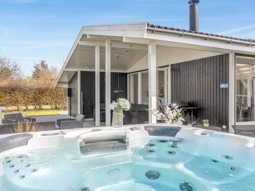 Ferienhaus Avelina - 700m from the sea