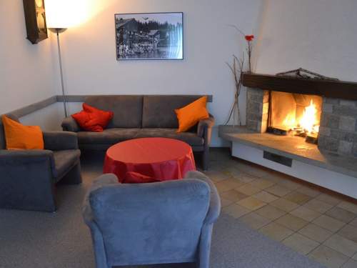 Ferienwohnung Arcula, (Flims Dorf). Grosszügige 3.5 Zimmerwohnung, 105 m2, ruhig & zentral ge