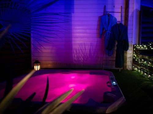 Ferienhaus Villa Eden Bleu - Romantische Atmosphäre mit Jacuzzi 10 min vom Ozean entfernt