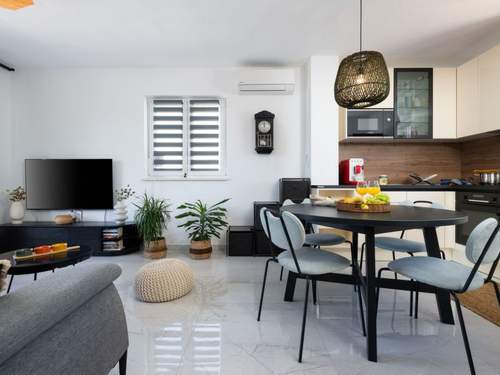 Ferienwohnung Grau mit Terrasse