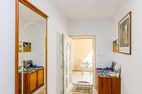 Apartments Botica- Studio Apartment with Balcony and Sea View - Ferienunterkunft in Mlini (3 Personen)