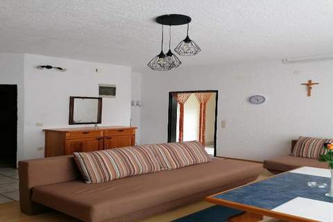 House Panorama - One Bedroom Apartment with Terrace and Sea View (Cezar) - Ferienunterkunft in Novi Vinodolski (4 Personen)