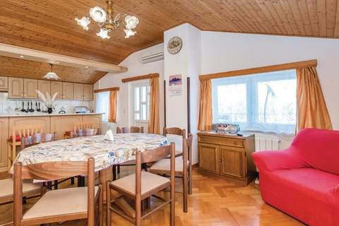 Scenic Seafront Brsec Apartment - Three Bedroom Apartment with Terrace - Ferienunterkunft in Brsec (9 Personen)