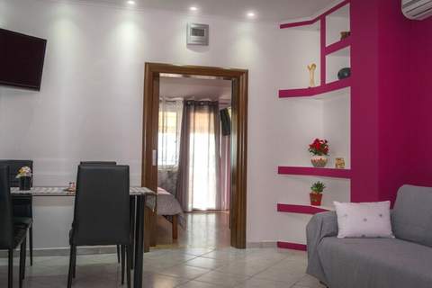 Scenic and Sunny Apartments with Sea View and Balcony - One Bedroom Apartment with Balcony (owner mali) - Ferienunterkunft in Crikvenica (3 Personen)