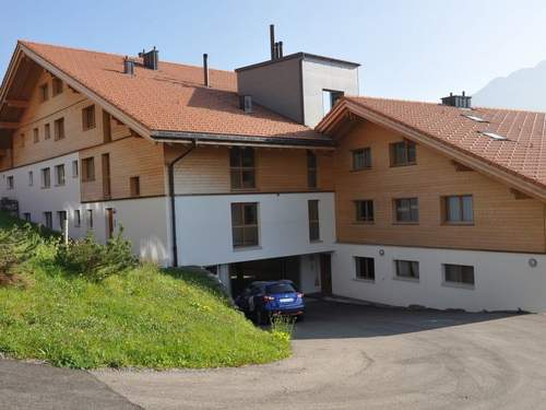 Ferienwohnung HasliRent, Engi West, (Hasliberg Reuti). 4.5 Zimmer Wohnung im 2. Stock eines N