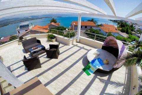 Ferienunterkunft in Trogir (7 Personen)