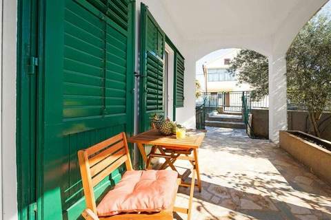 Ferienunterkunft in Šibenik-Brodarica (8 Personen)