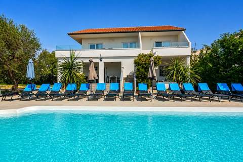 Royal Selection with Pool - Three - Ferienunterkunft in Zadar (5 Personen)