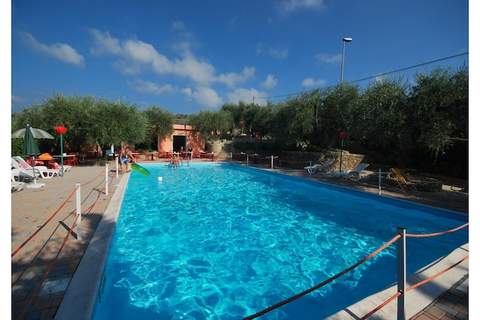 Villaggio Borgoverde - STUDIO APARTMENT 4 PAX SUPERIOR M4U - Ferienunterkunft in Imperia (4 Personen)