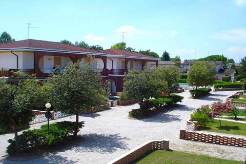 VILLA FABIENNE 26 - Ferienunterkunft in Porto Santa Margherita (8 Personen)
