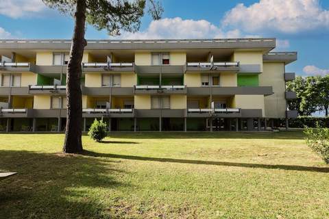 Pierre & Vacances Luni Mare Apartment 6 people - 2 bedrooms - Air conditioning - Terrace or balcony - Ferienunterkunft in Luni (6 Personen)