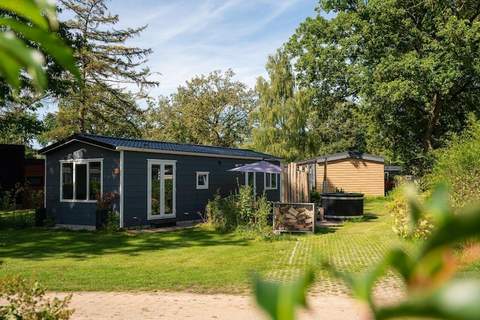 Bungalette basic with hot tub I 4 people - Ferienunterkunft in Zuna (4 Personen)