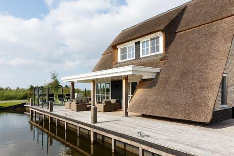 Friese Meren Villa's 20 - Ferienunterkunft in Delfstrahuizen (10 Personen)