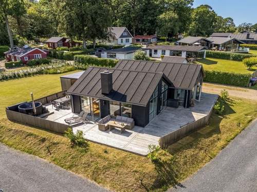 Ferienhaus Andriette - 50m from the sea