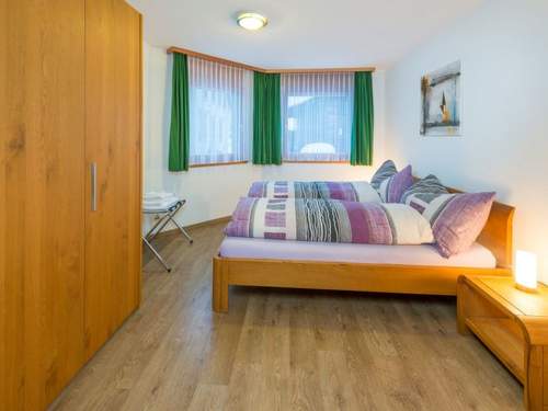 Ferienwohnung AsterB, (Grächen),