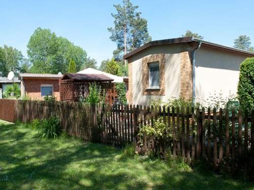 Ferienhaus in Alt-Schadow mit Grill und Terrasse
