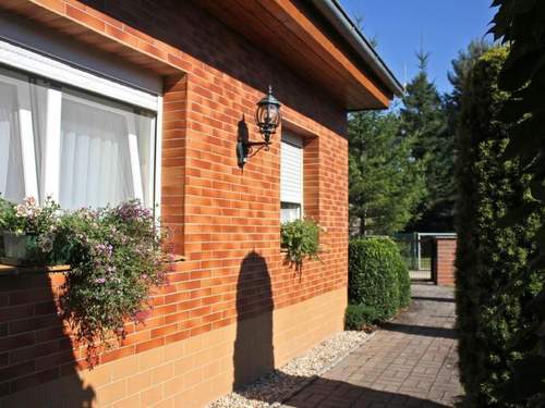 Ferienhaus in Alt-Schadow mit Grill und Terrasse