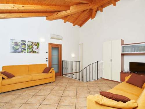 Ferienwohnung Superior-Dachgeschosszimmer mit großem Balkon BV4