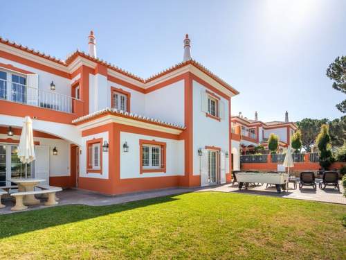 Ferienhaus 4-Schlafzimmer-Villa R2, Garten, Pool, Strand