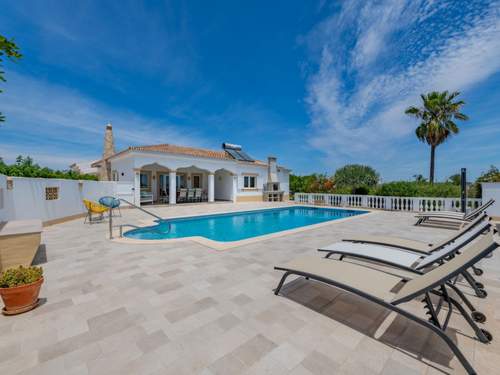 Ferienhaus, Villa V4 Águia Vermelha