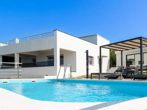 Ferienhaus Ria with heated pool