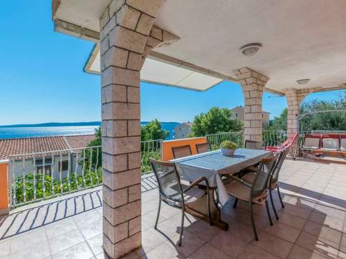 Ferienwohnung Ruhiggelegenes Apartment mit Terrasse in Strandnähe