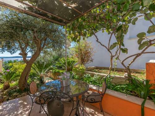 Ferienwohnung Appartement in Okrug Gornji mit Großer Terrasse