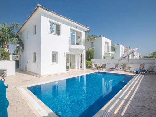 Ferienhaus Ferienvilla PV17 mit Sonnenterrasse und Pool