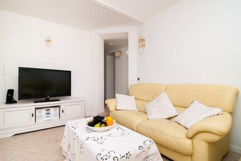 Apartments Carmen & Tosca - Two-Bedroom Apartment with Terrace - Ferienunterkunft in Dubrovnik (4 Personen)