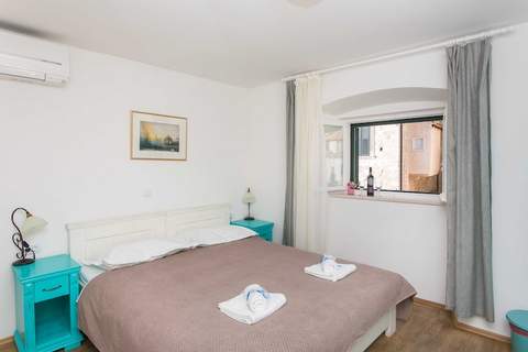 Guest House Lumin - Double Room with City View (First Floor) - (BR1) - Ferienunterkunft in Dubrovnik (2 Personen)