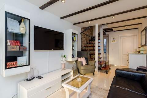 Holiday Home Avantgarde - Two Bedroom Holiday Home with Terrace and Sea View - Ferienunterkunft in Dubrovnik (4 Personen)