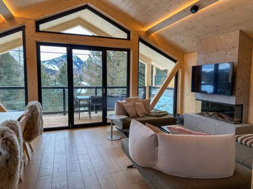 Ferienhaus 02_NTH050_18a_Sup Chalet mit Sauna und Hot Tub 2 E