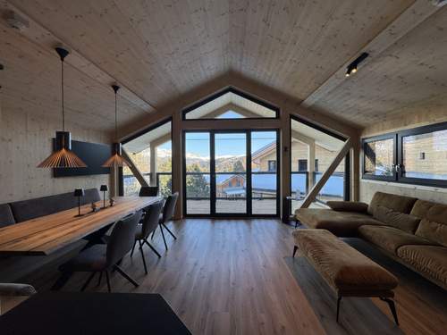 Ferienhaus 02_NTH052_18c_Sup Chalet mit Sauna und Hot Tub 2 E