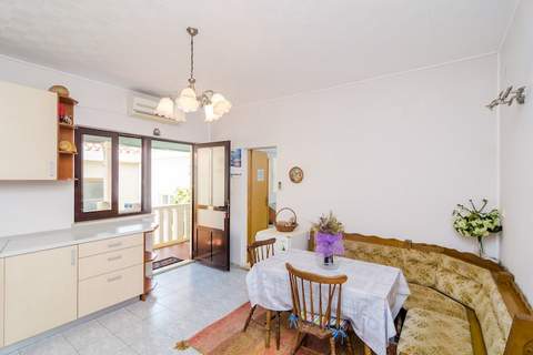 Apartments Rašica Molunat - One Bedroom Apartment with Patio and Sea View (Soba do kamina) - Ferienunterkunft in Molunat (3 Personen)
