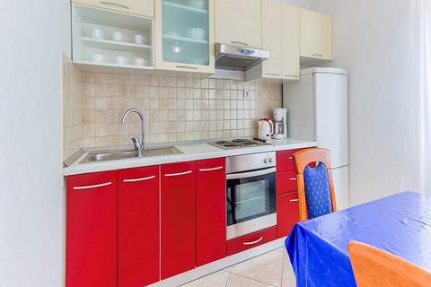 Apartments Ivo - Three bedroom apartment with terrace and sea view (A1) - Ferienunterkunft in Postira (6 Personen)